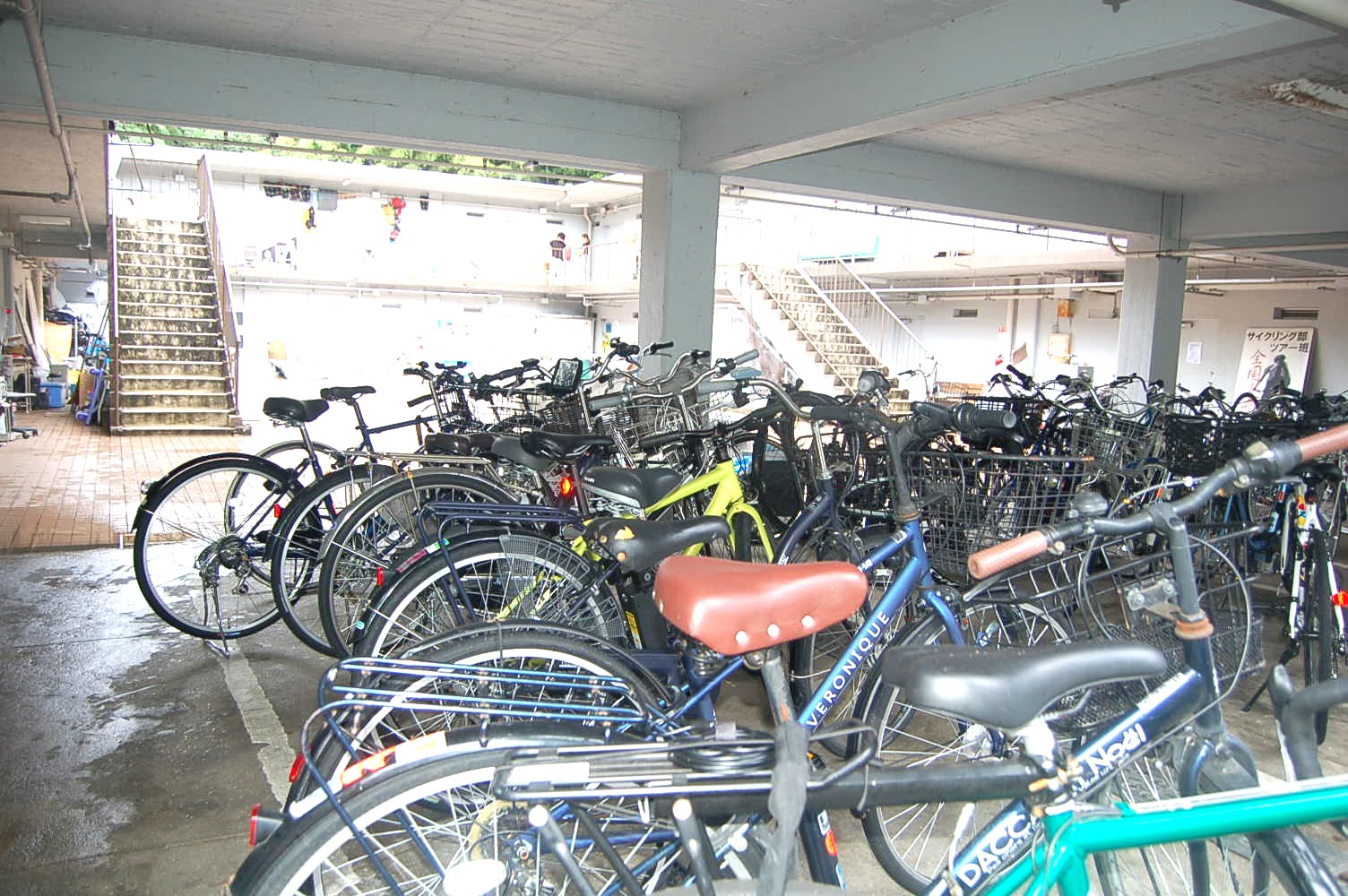 Meidokan-Bicycle Parking.JPG