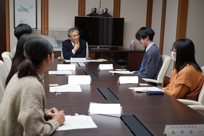 総長と学生の対話会.jpeg