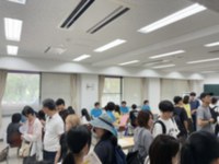 風景②学科・コース紹介パネル展示、個別相談コーナーの様子_2.jpeg